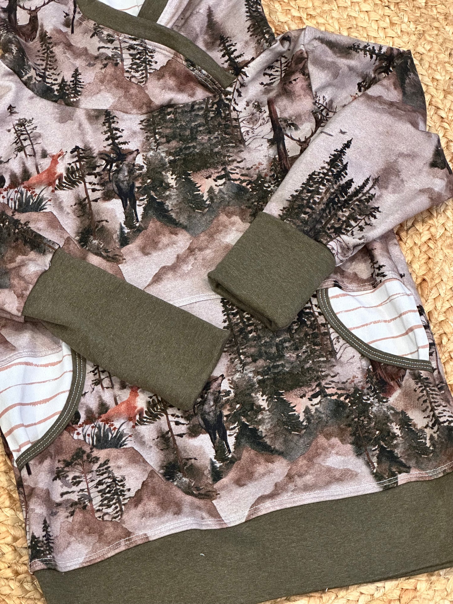 Wildlife Grow With Me Hoodie | Size 6-9Y