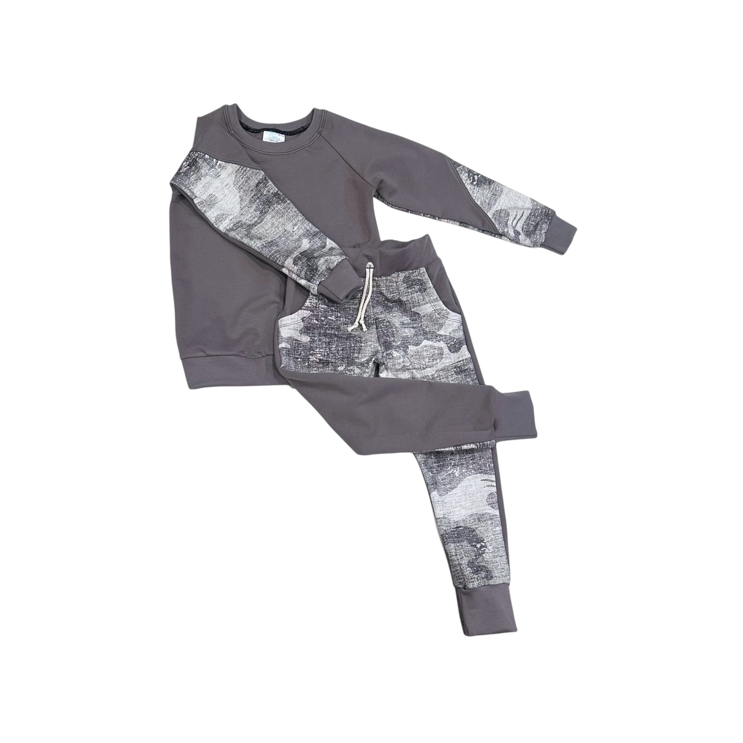 Colorblocked Camo and Gray Lounge Set | Size 5/6T