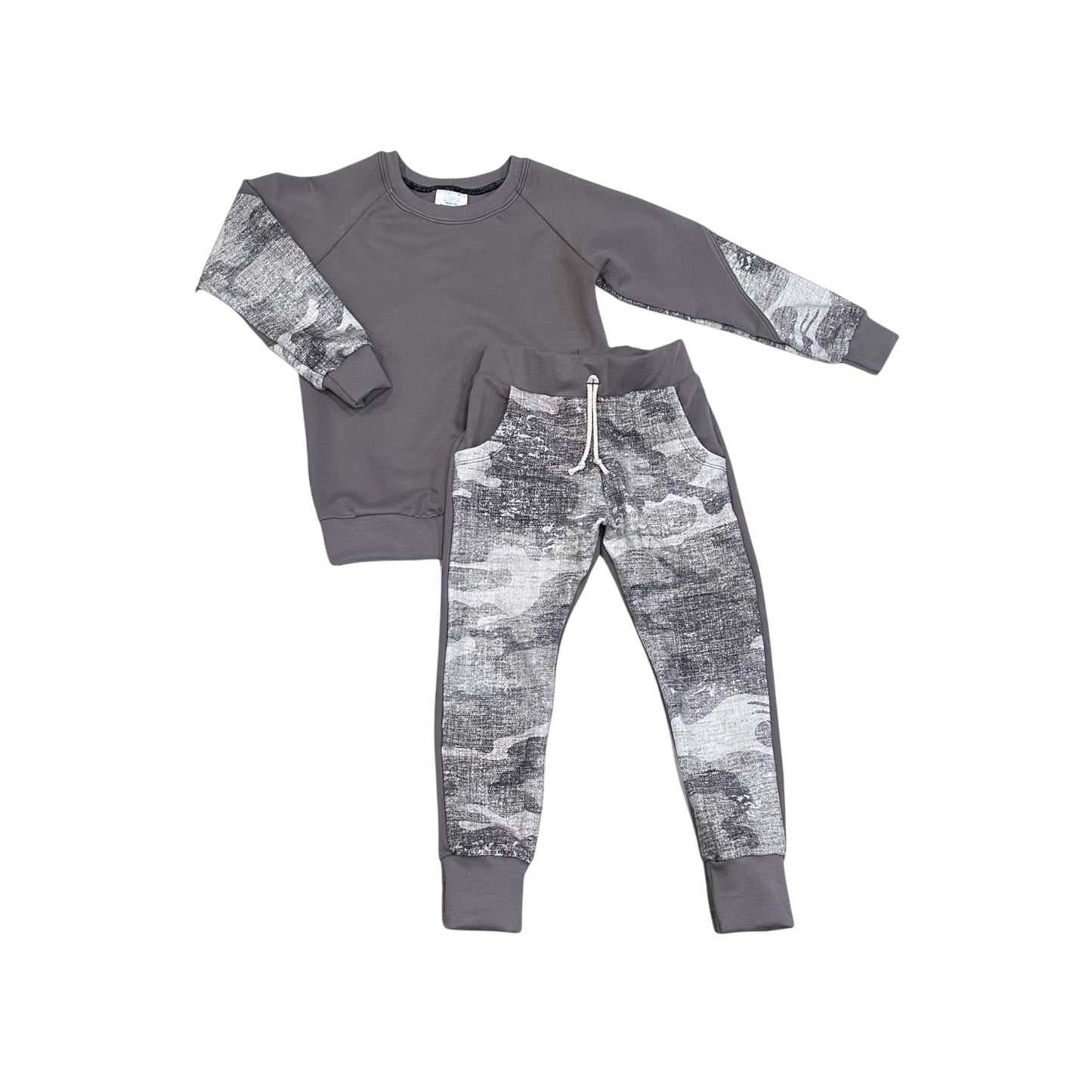 Colorblocked Camo and Gray Lounge Set | Size 5/6T