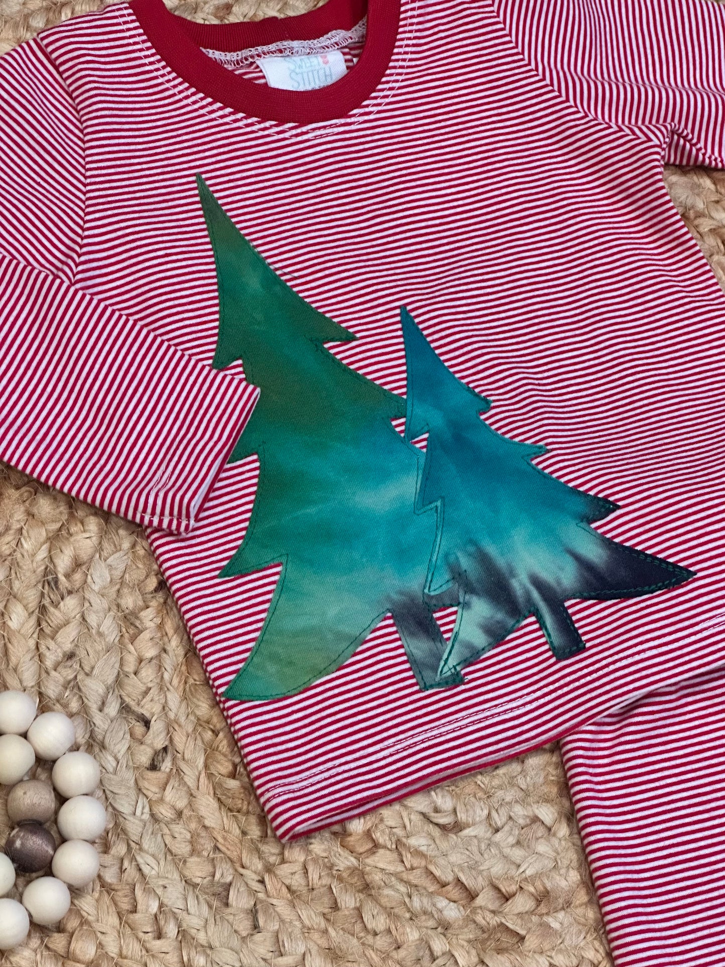 Appliqué Christmas Trees Lounge Set | Size 9-12 months